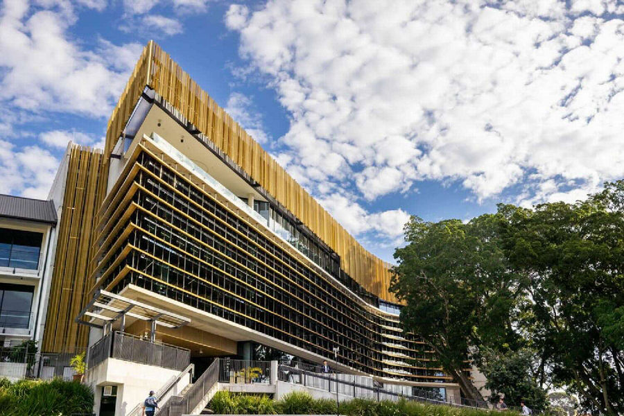 Brisbane Grammar School facade