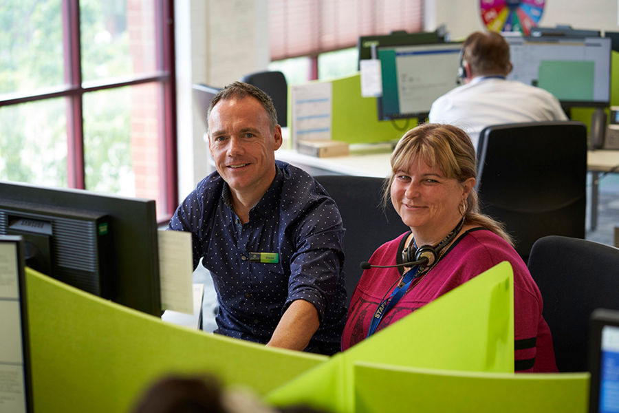 people in connect callcentre