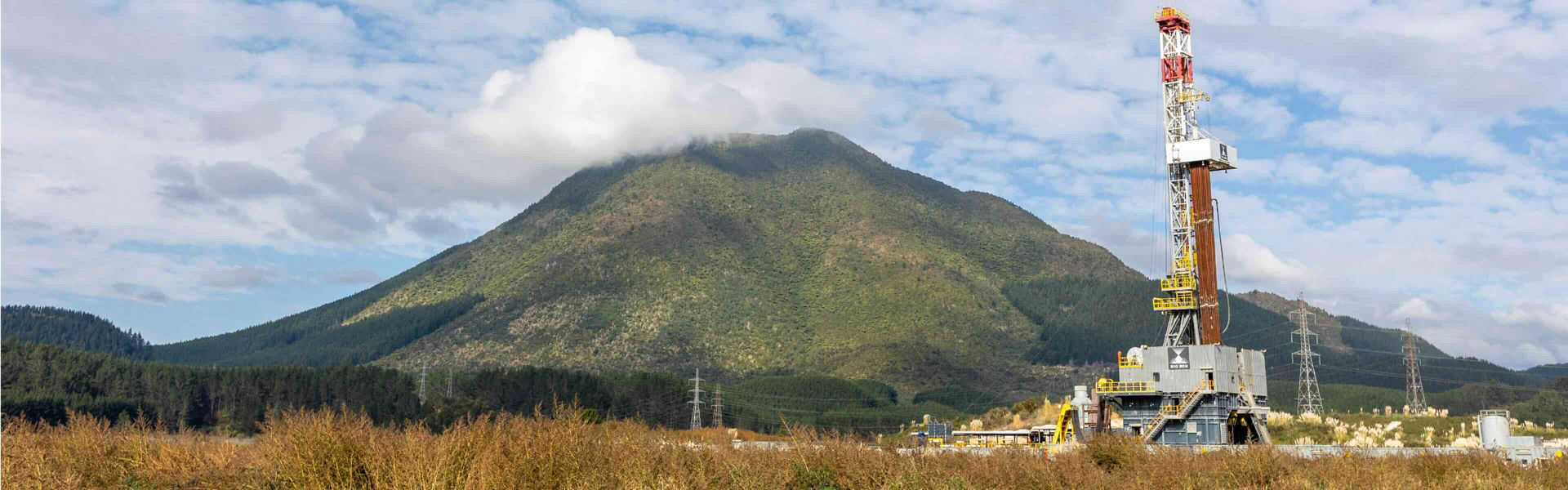 Landscape shot of Todd Energy's 'Big Ben' drilling rig at the Kawerau Geothermal Field.