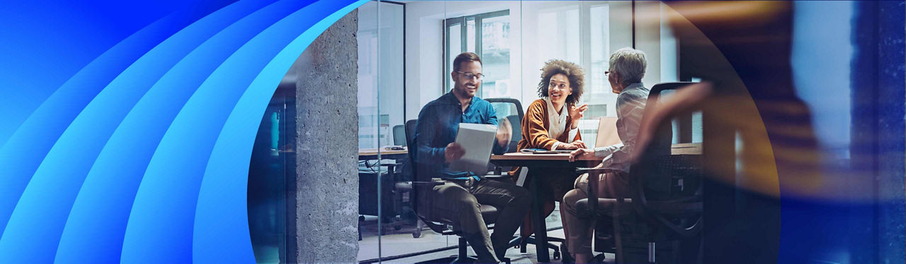 Two CX specialists meeting with a customer
